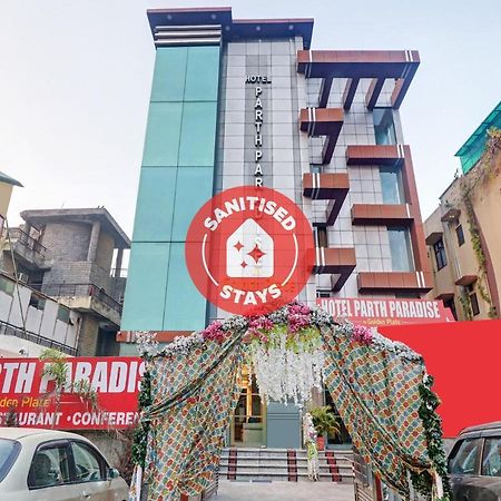 Oyo Townhouse 748 Hotel Parth Paradise Ghaziabad Extérieur photo