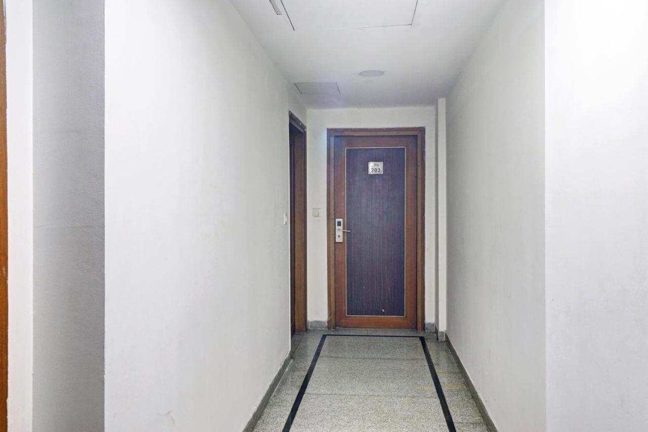 Oyo Townhouse 748 Hotel Parth Paradise Ghaziabad Extérieur photo