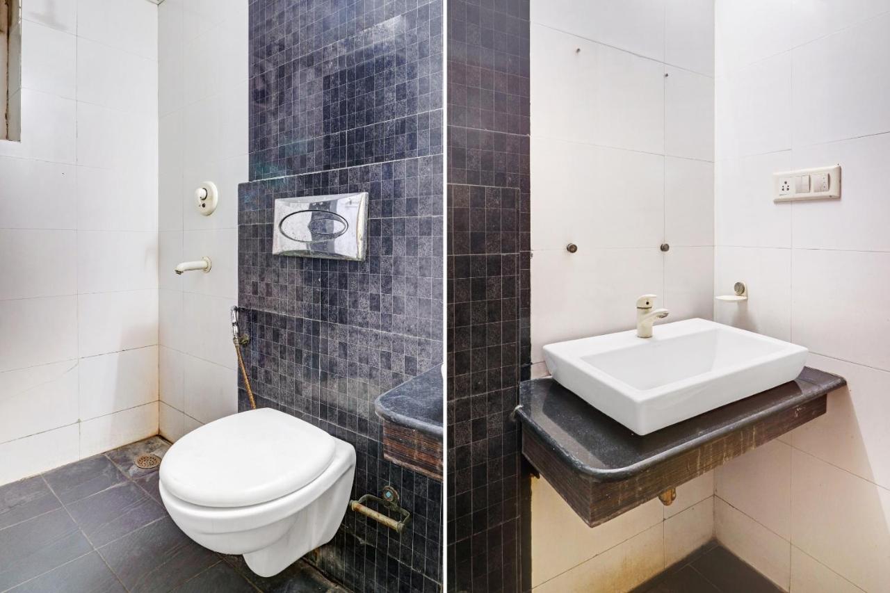 Oyo Townhouse 748 Hotel Parth Paradise Ghaziabad Extérieur photo