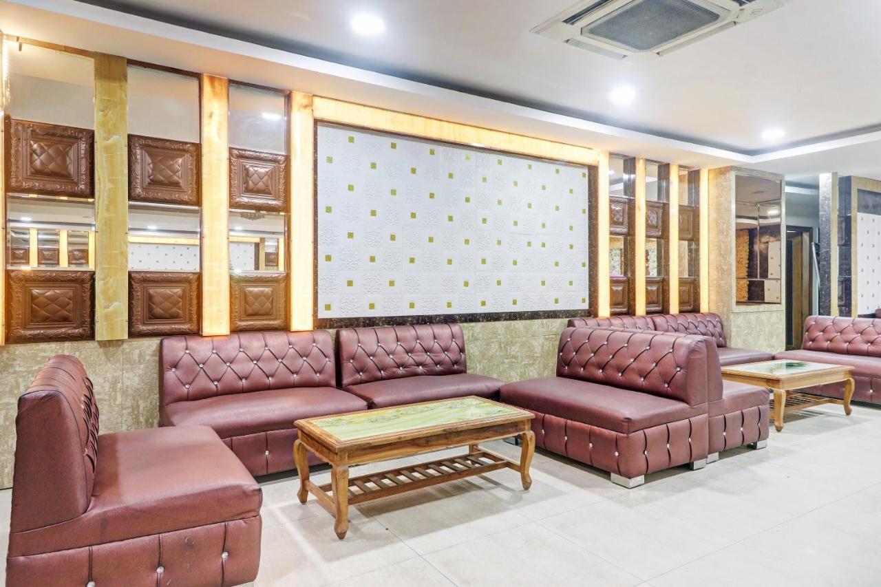Oyo Townhouse 748 Hotel Parth Paradise Ghaziabad Extérieur photo