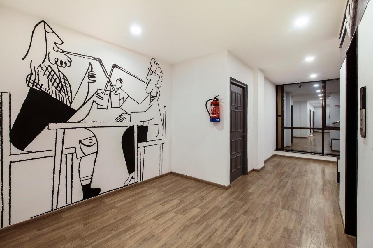 Oyo Townhouse 748 Hotel Parth Paradise Ghaziabad Extérieur photo
