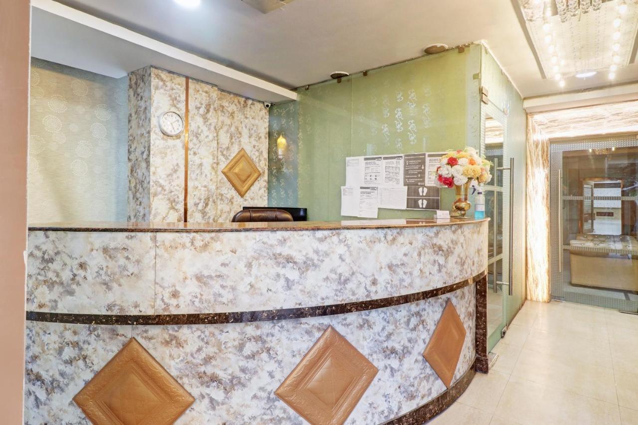 Oyo Townhouse 748 Hotel Parth Paradise Ghaziabad Extérieur photo