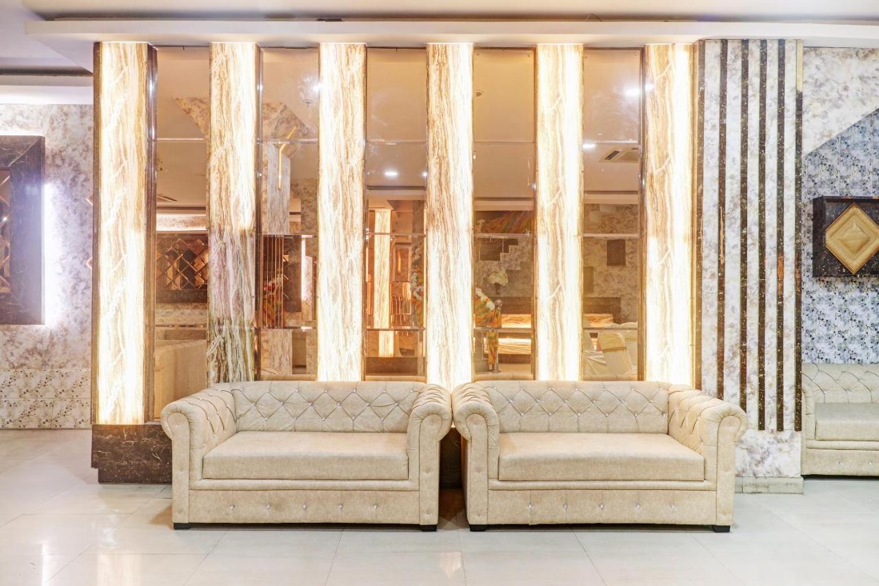 Oyo Townhouse 748 Hotel Parth Paradise Ghaziabad Extérieur photo